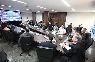 Programa do Governo Federal de combate a crimes fronteiriços reúne autoridades