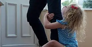 Pai aproveita a ausência da Mãe e leva filha para morar em Dourados.