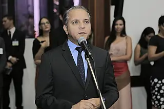 Com ruas intransitáveis no Itamaracá moradores pedem auxílio a Coronel David