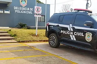 Jovens são presos em MS com 50kg de maconha em ônibus