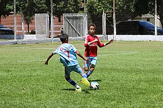 Prefeitura realizou torneio para base no campo do Carandazal