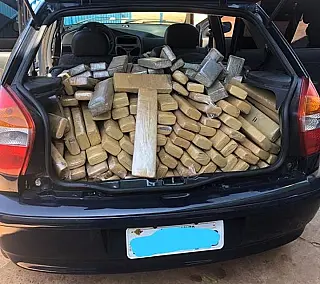 Após perseguição PM apreende veículo com maconha em Caarapó