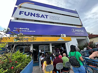 Funsat abre semana com centenas de oportunidades de trabalho