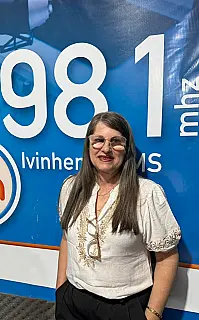 Magali Magri destaca trajetória na educação e protagonismo feminino