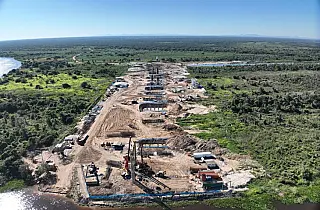 Com várias frentes de trabalho, obra da ponte da Rota Bioceânica avança no Brasil e Paraguai