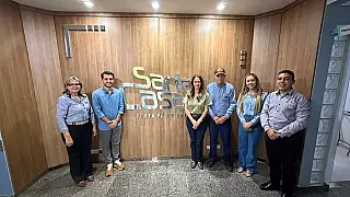  Flavia Resende visita Santa Casa de Santa Fé do Sul e elogia atendimento à população
