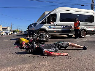 Simulação de acidente alerta sobre riscos no trânsito em Deodápolis
