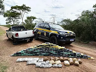 PRF apreende mais de 150 quilos de drogas após perseguição na BR-262 em Corumbá