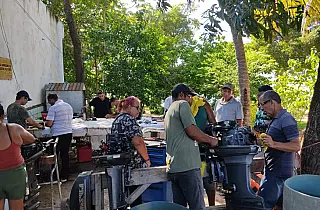 Subsecretaria leva curso de manutenção de motor de popa para comunidades