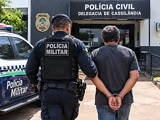 Filho ameaça pai de morte com facão em Cassilândia