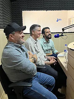 Deputado Dagoberto Nogueira em entrevista, destaca investimentos na saúde de Deodápolis