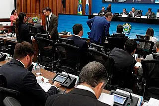 Nesta terça-feira deputados devem votar projetos relacionados ao orçamento