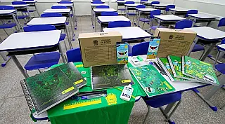 Governo garante entrega de uniformes e materiais escolares no início das aulas