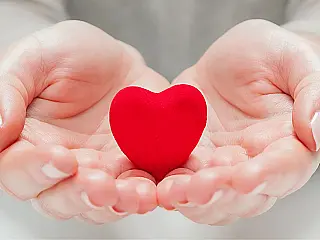  Dia Mundial do Amor reforça importância dos vínculos afetivos e do cuidado com o próximo