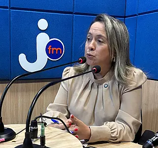 Lia Nogueira defende regionalização da saúde e participação da mulher na política