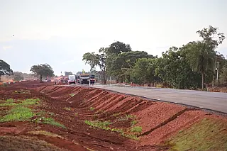 Selvíria recebe investimentos em educação, saneamento e nova obra na MS-444