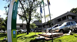Salário dos 70 mil servidores estaduais cai na conta nesta quarta-feira