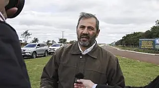 Obra de pavimentação na MS-162