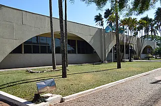 Pagamento de consignados por servidores municipais pode ser suspenso