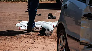 Jovem morre ao bater com carro quando fazia manobras de moto MS-338
