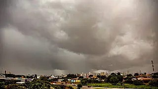 Alerta: Inmet aponta chuvas intensas e ventos de até 100 km/h nesta terça em MS.