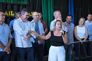 Lia Nogueira participa da entrega de obras em Dourados