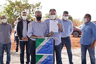 "Está acontecendo uma revolução no Centro-Oeste", destaca presidente em lançamento de obra

