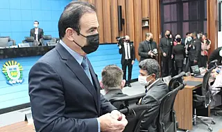 Felipe cobra da Energisa solução para constantes quedas de energia no bairro Alto Maracaju.