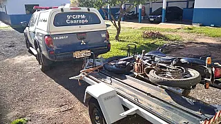 PM de Caarapó presta atendimento à colisão entre carro e moto