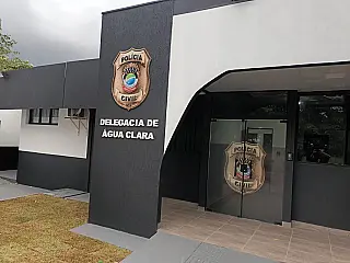 Homem é preso após espancar três moradores de rua em Água Clara