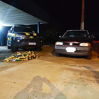 Veículo com placas de Sidrolândia é apreendido com 76 Kg de maconha em Água Clara.