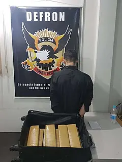 Jovem é presa com maconha em ônibus na MS-156