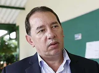Claro solicita ao Detran sinalização para ruas de Bodoquena