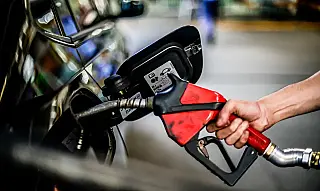 Petrobras reduz gasolina em R$ 0,14 por litro nas distribuidoras