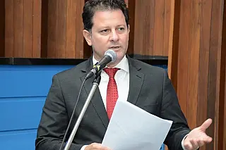 Renato Câmara cobra solução definitiva para veículos aprendidos no 1º DP em Dourados