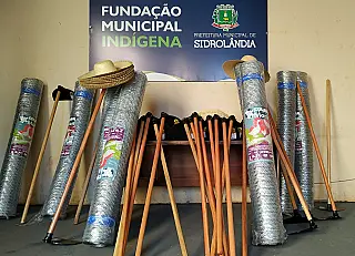 Aldeias indígenas recebem ferramentas e caciques agradecem à Prefeitura