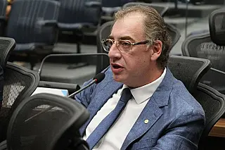 PL de Neno Razuk que garante atendimento multiprofissional para pessoas com TEA é aprovado
