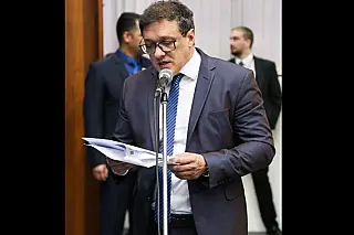 Deputado Lucas de Lima apresenta projeto de lei para homenagear motoristas de aplicativos