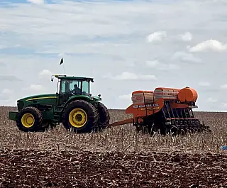 Caarapó chega a 40% do plantio de soja e supera média estadual da safra