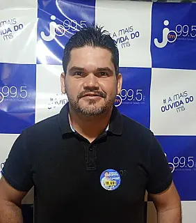 Wagner Panela apresenta propostas para Aparecida do Taboado durante entrevista