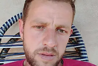 Montador de móveis é perseguido e executado por pistoleiros na fronteira