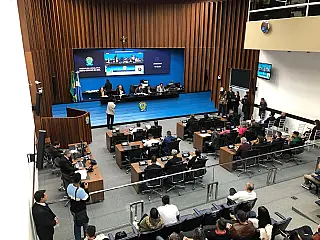 Deputados votam quatro projetos nesta terça-feira
