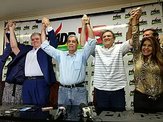 Enfim, ex-governador se declara pré-candidato à sucessão