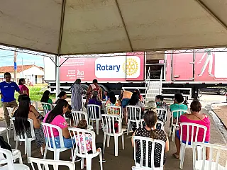 Unidade móvel do Hospital do Amor inicia atendimentos em frente ao postão