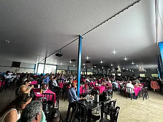 Encontro Regional da Melhor Idade reúne caravanas de 12 cidades em Aparecida do Taboado