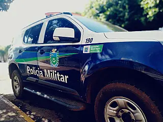 Polícia Militar prende mulher por esfaquear namorado