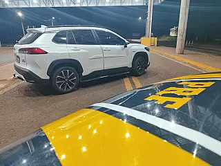 PRF recupera carro roubado na BR-060 e prende condutor em Sidrolândia
