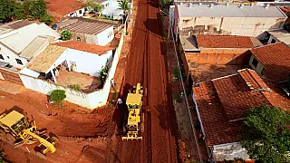 Prefeitura inicia pavimentação nas Vilas Nogueira e Aimoré