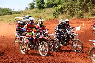 Eldorado: Piloto de motocross é assassinado em evento por pistoleiro