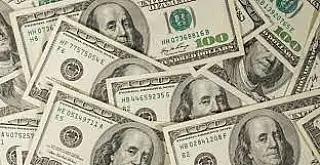 Dólar fecha no menor nível em dez semanas e cai para R$ 5,08